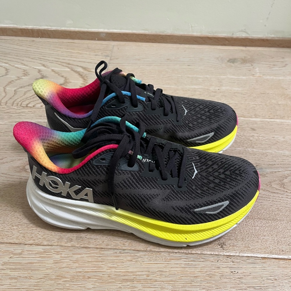 Worn twice Hokas size 6.5